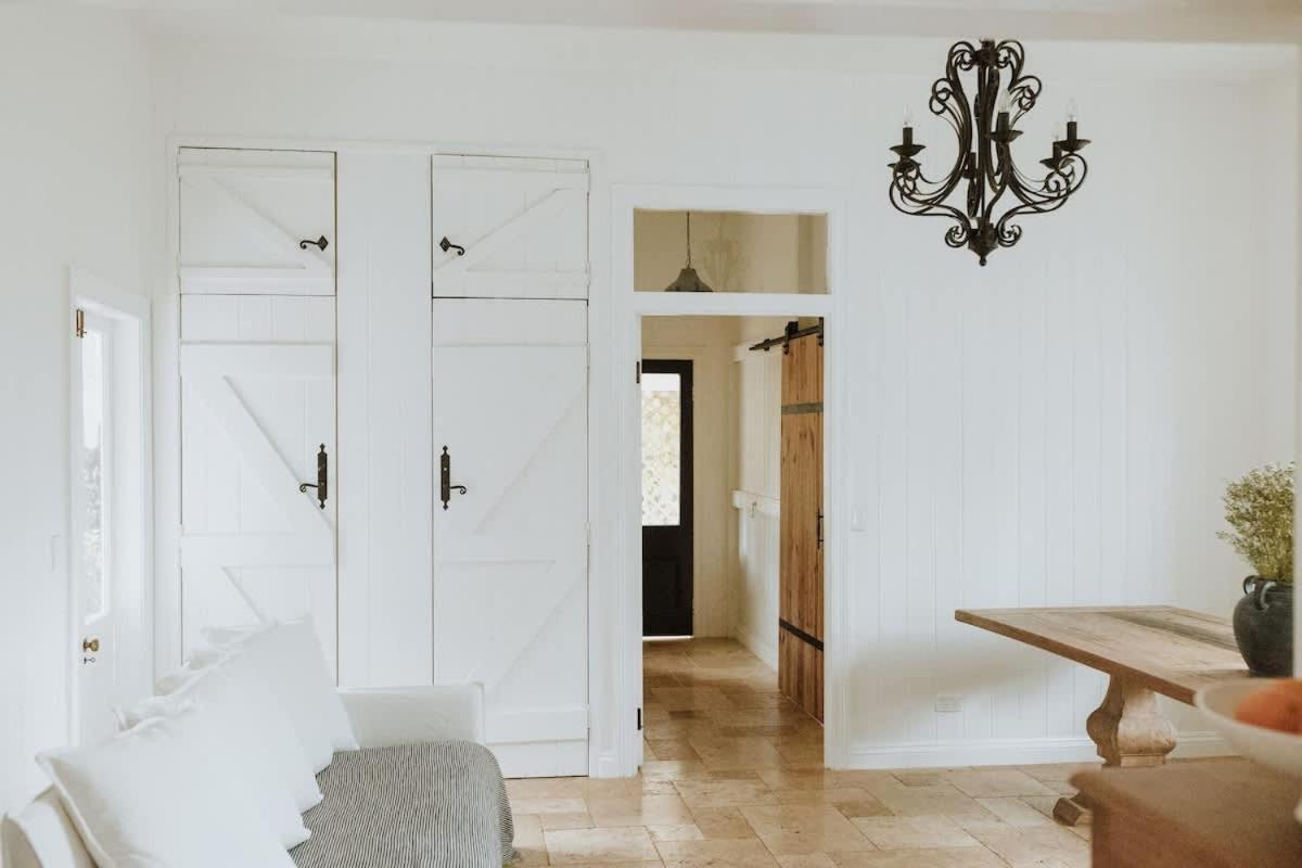Luxe Hinterland Stay, Eastnor At Montville Estate Esterno foto